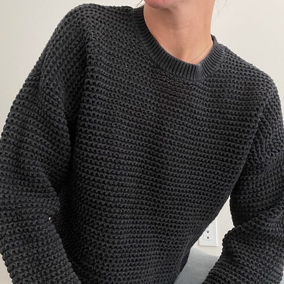 Navy Joie Sweater, slightly cropped - Picture 2 of 4